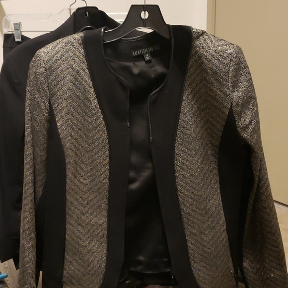 Lafayette women's 2 suit jackets and skirt with 4 silk blouses. - Picture 3 of 6